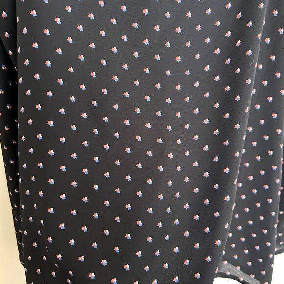 Socialite Scalloped Neckline Floral Polka Dot Camisole Blouse - Picture 5 of 5